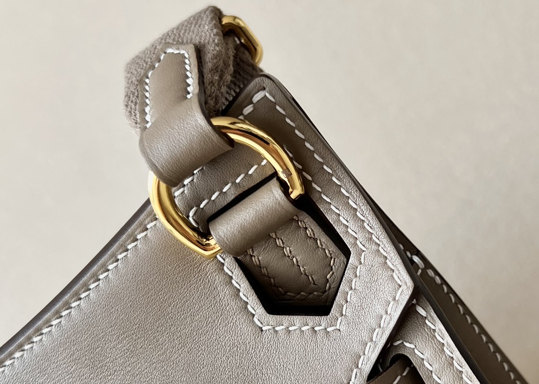 Hermes Jypsiere Mini Shoulder Bag In Gris Mouette Swift Leather